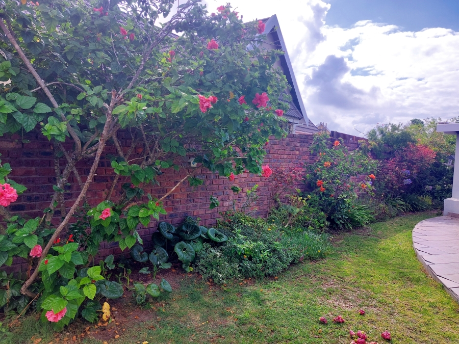 3 Bedroom Property for Sale in The Island Western Cape